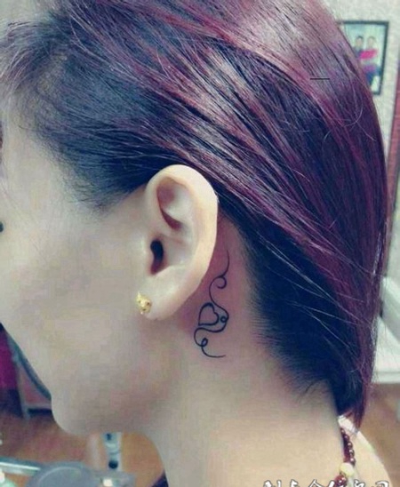耳背小巧唯美纹身图案大全