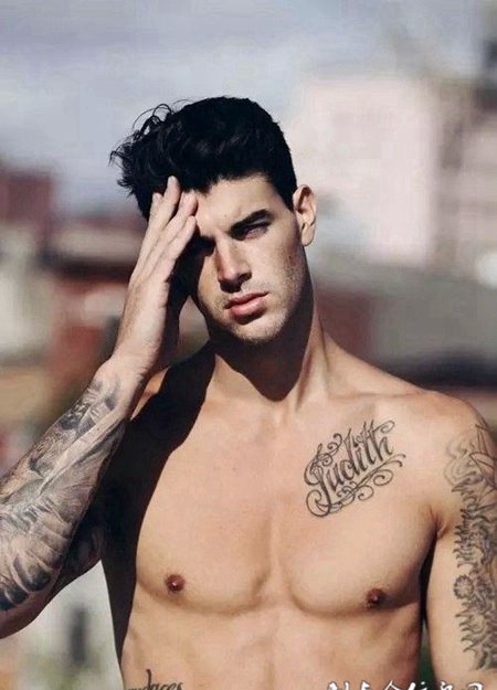 欧美范帅哥纹身图案大全