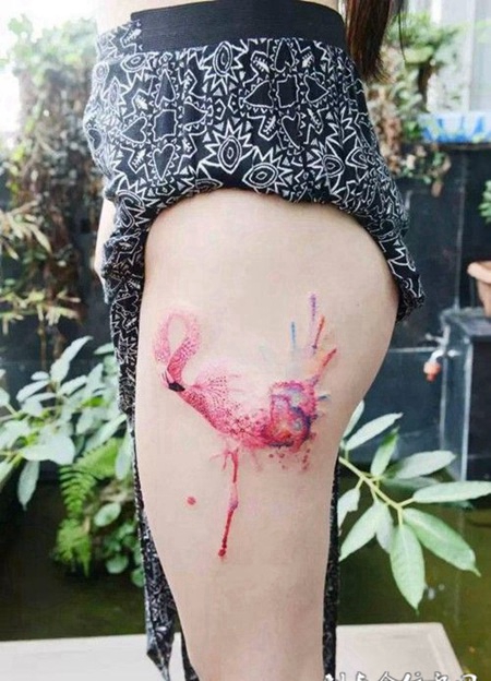 女生腿部图腾纹身图案