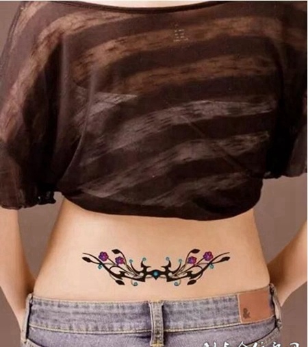 腰间蔓藤纹身经典图案