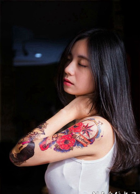 非主流女生手臂彩色纹身图案合集
