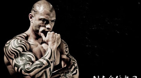 欧美肌肉型男手臂纹身图片