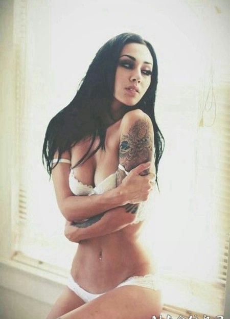 欧美内衣女郎艺术纹身图片