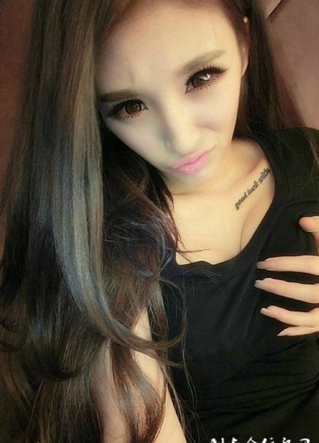 性感美女时尚纹身图片