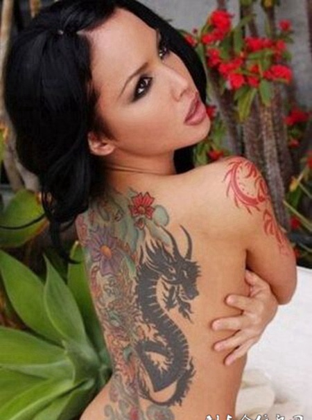 美女背部纹身图集