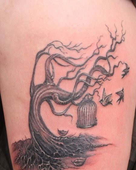 树和小鸟纹身图案