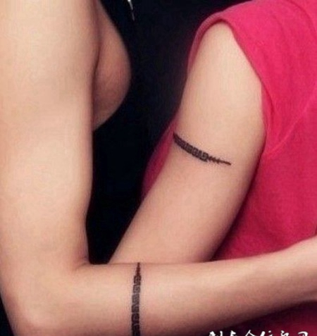 情侣手臂小清新纹身图片