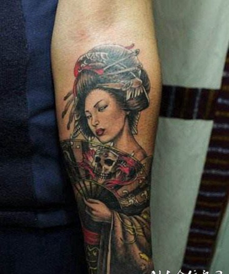 男人纹身半臂图片图案