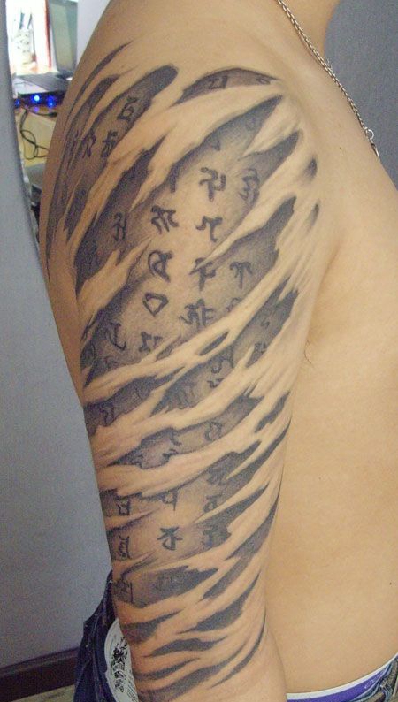 手臂撕皮梵文纹身图案