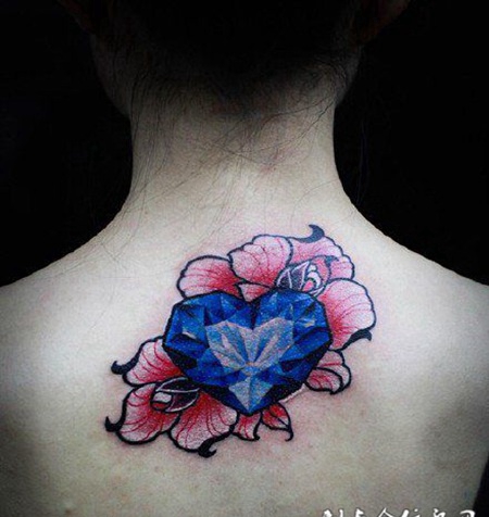 钻石后背纹身图案图片