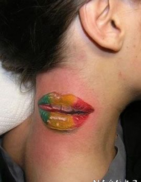 脖子纹身口唇图案图片