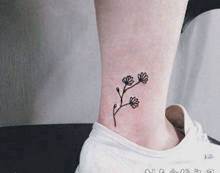 女生纹身脚踝图片图案