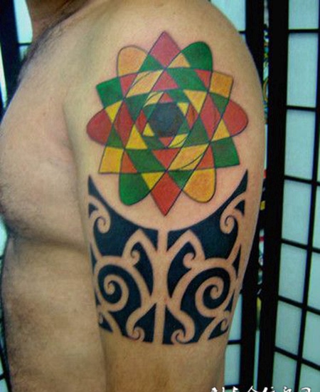 复古雅玛图腾纹身图片