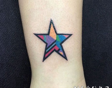 脚部星星纹身图片集锦