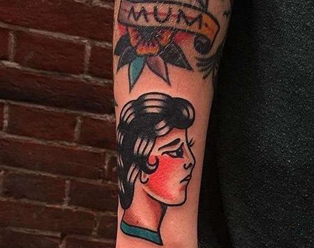 Old School小臂女人纹身图案