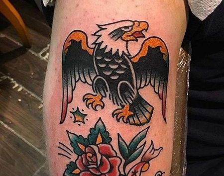 Old School小腿老鹰玫瑰纹身图案