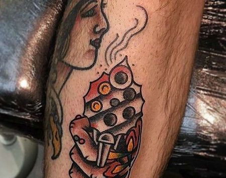 Old School小腿手纹身图案