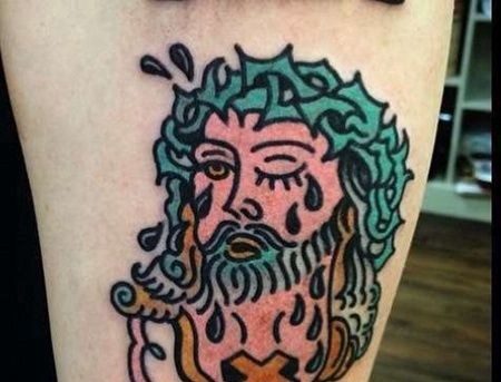 Old School大腿耶稣纹身图案