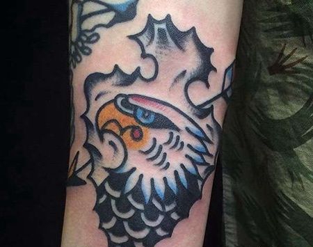 Old School大臂老鹰纹身图案