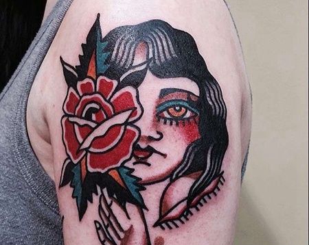 Old School大臂女人玫瑰纹身图案
