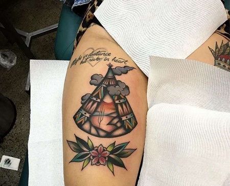 Old School大腿纹身图案