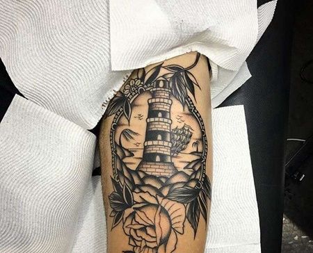 Old School大腿灯塔玫瑰纹身图案