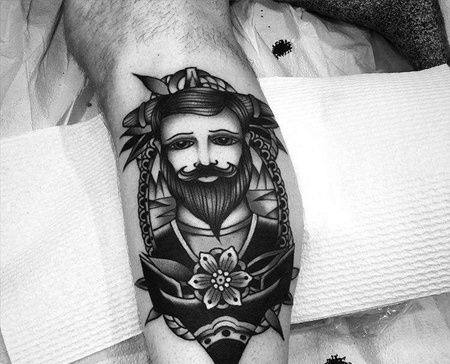 Old School小腿人像纹身图案