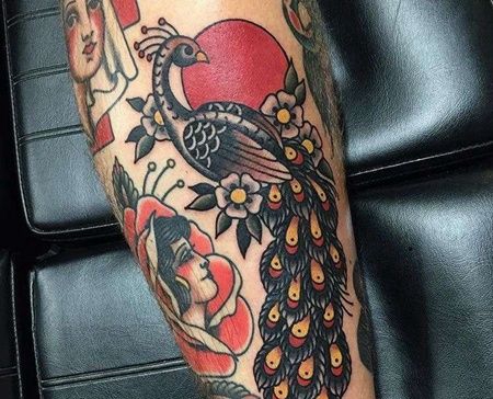 Old School小腿孔雀纹身图案