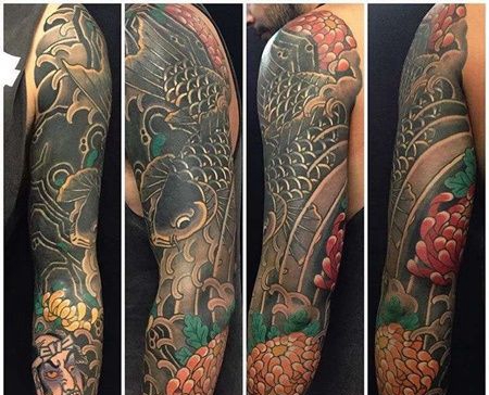 日式胳膊鲤鱼纹身图案