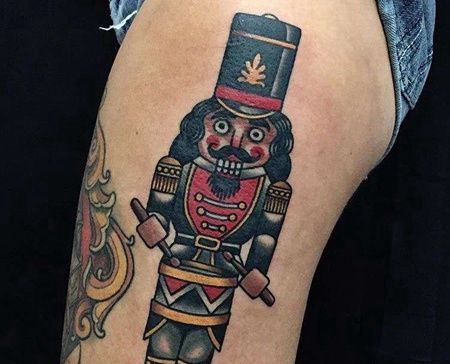 Old School大腿士兵纹身图案