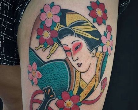 日式大腿艺伎纹身图案