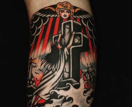 Old School小臂女人十字架纹身图案