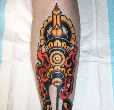 Old School小腿降魔杵纹身图案