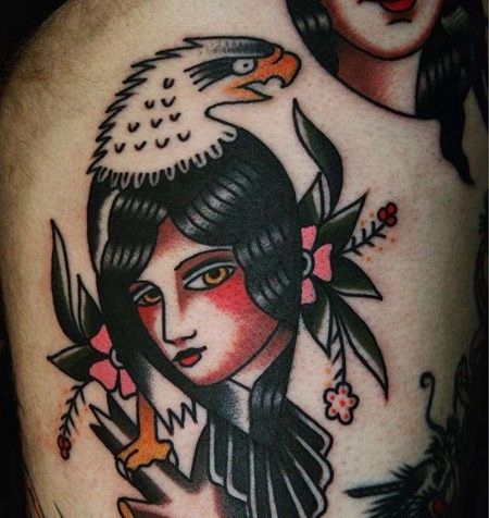 Old School大腿老鹰女人纹身图案