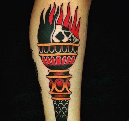 Old School小腿火炬骷髅纹身图案