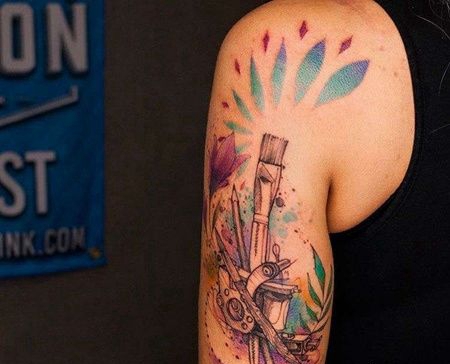 水彩大腿纹身机纹身图案