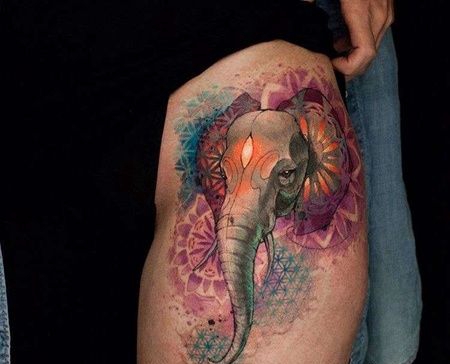 水彩大腿大象纹身图案