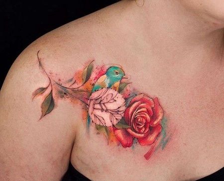 水彩前胸玫瑰纹身图案