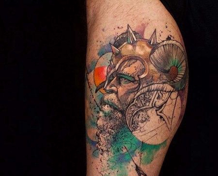 水彩小腿人像纹身图案