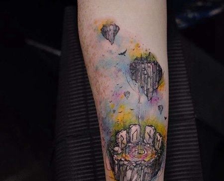 水彩小臂岛屿纹身图案