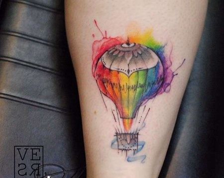 水彩小腿热气球纹身图案