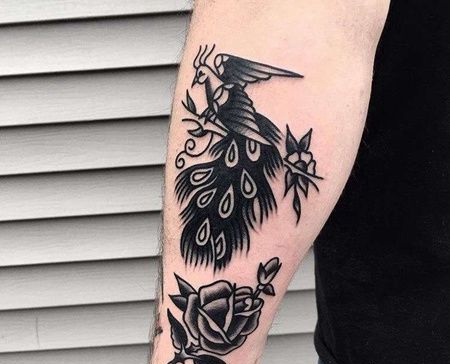 Old School小臂玫瑰孔雀纹身图案