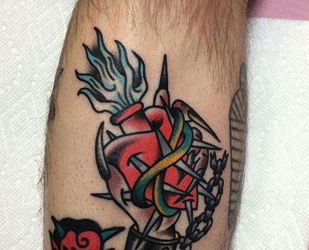 Old School小腿手心荆棘纹身图案