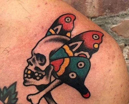 Old School骷髅蝴蝶纹身图案