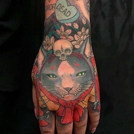 日式手背猫纹身图案