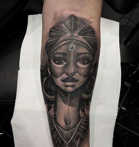 写实小腿女人纹身图案