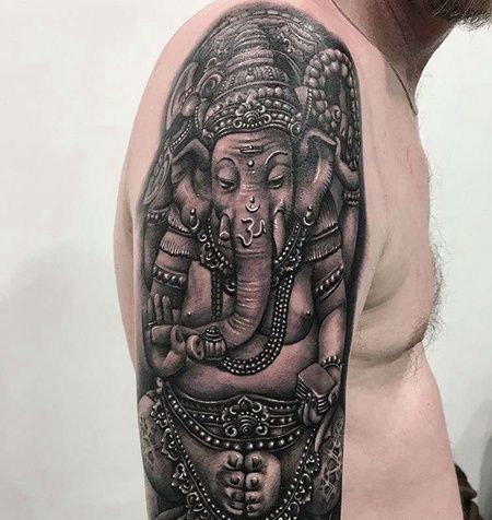 新传统大臂象神纹身图案