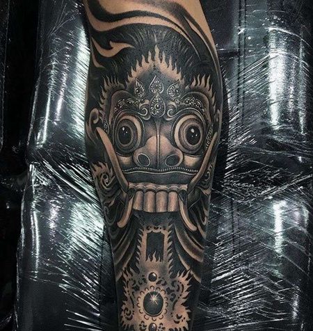 写实小腿面具纹身图案