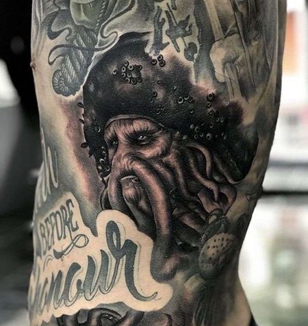 写实侧腰戴维琼斯纹身图案