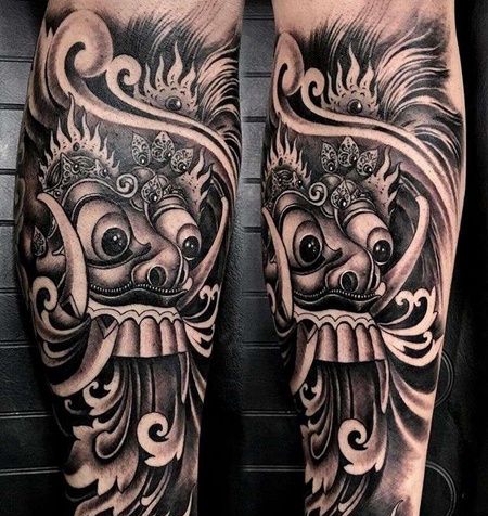 新传统小臂面具纹身图案